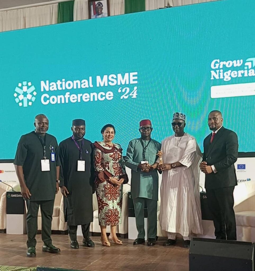 The Cross River State Governor, Sen. Prince Bassey Edet Otu, has received the 2024 award of the most MSME-friendly Governor of the Year by the Small and Medium Enterprises Development Agency of Nigeria (SMEDAN) at the National MSME Conference 2024, in Abuja.