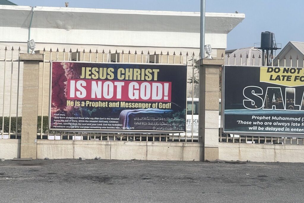 Controversial Banner at Lekki Mosque Sparks Online Debate