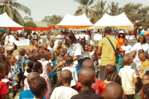 Mrs. Nela Asuquo Ekpenyong, the wife of Senator Asuquo Ekpenyong, representing Cross River South Senatorial District, kicked off a series of festive Christmas parties for women and children