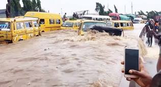 Nigeria Hydrological Services Agency (NIHSA) said high to very high flood risks are expected between August 7 and August 21.