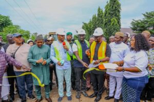 Governor Otu has flagged off the construction of the 12km Ofunbongha-Yala, Onyen-Ochon Road in Obubra