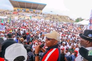 Cross River Releases ₦10 Billion to Settle Gratuities Owed Since 2007
Speaking at the event, the Deputy Governor of Cross River State said the state government has already released ₦10 billion to begin the payment of gratuities owed to retirees since 2007.