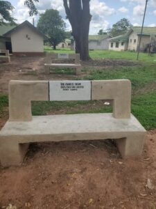 UNICROSS Okuku SUG Vice President Sen. Francis Ukam commissions 15 classroom chairs and six concrete seats to improve students’ comfort.